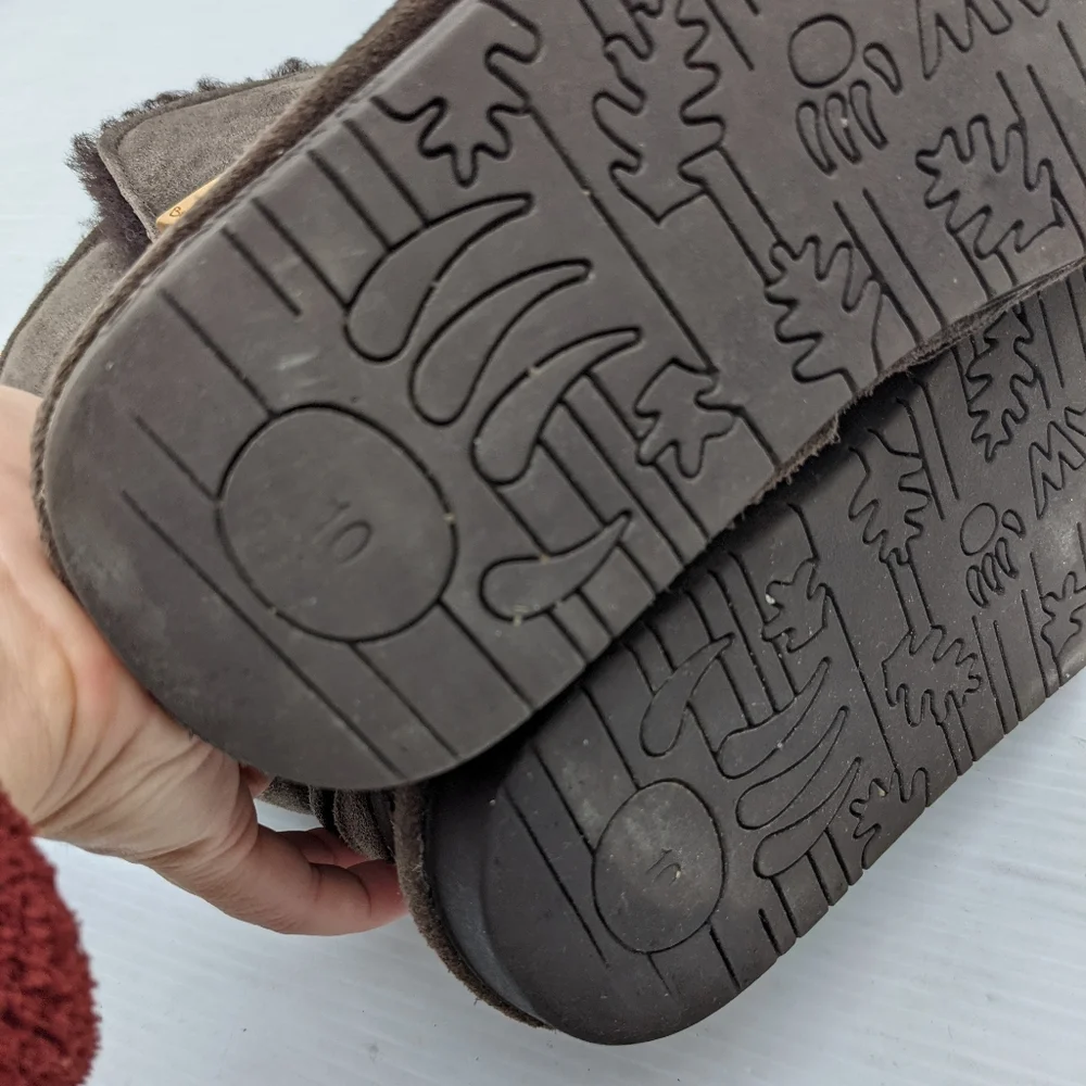 BEARPAW Abigail Brown Suede Leather Sheepskin/Wool Winter Slipper Boots cozy